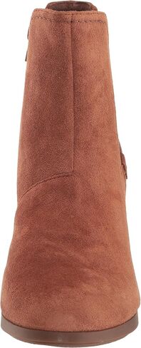 حذاء نسائي من Clarks بتصميم Bayla Rose in Saudi Arabia