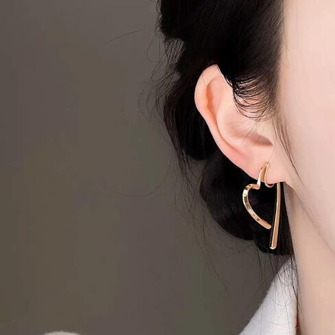 Yurielys Clip on Hoop Earrings, 16K Gold Plated Statement Heart Shape Non Pierced Earrings for Women Girls, Small, Yellow Gold, No Gemstone in Kuwait