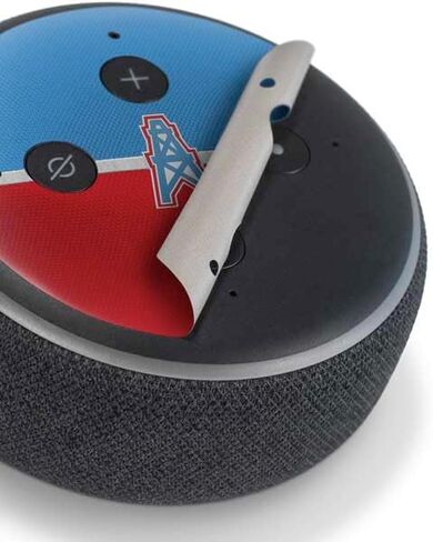 غلاف صوتي من Skinit متوافق مع Amazon Echo Dot 3 - تصميم كلاسيكي مرخص رسميًا من NFL Houston Oilers in Kuwait