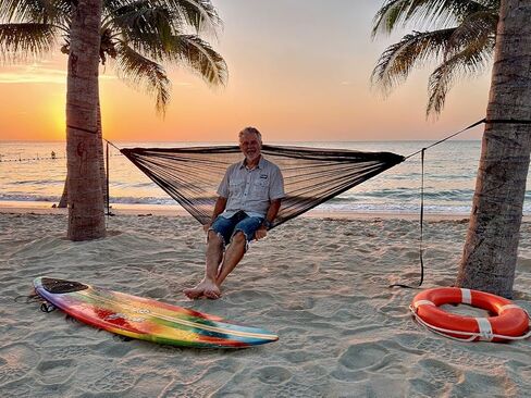 Night Cat Ultralight Pocket Hammock: Durable Tree Hammock Tear-Resistant HMPE Ripstop High Strength Fabric Only 0.66lb Max Load 330lbs Portable for Solo Hiking Backpacking in Saudi Arabia