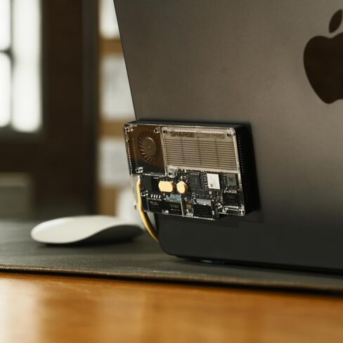 محرك أقراص SSD محمول بسعة 4 تيرابايت من شارج مع مروحة تبريد نشطة، ومحور 4 منافذ مع HDMI 2.1، وكابل مدمج بسرعة 10 جيجابت في الثانية، ومحرك أقراص الحالة الصلبة الخارجي المغناطيسي لأجهزة MacBook، والكمبيوتر الشخصي والمزيد - أصفر in Saudi Arabia