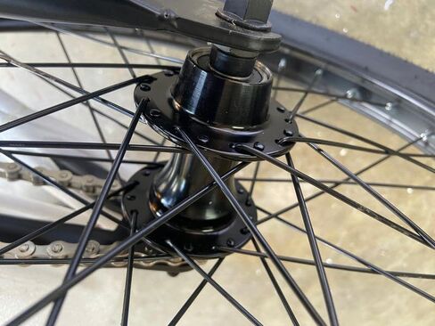 R4 BMX دراجة كاملة 20 بوصة Stunt Pro Bike محاور مختومة حرة للشباب/الكبار مع أوتاد in Kuwait