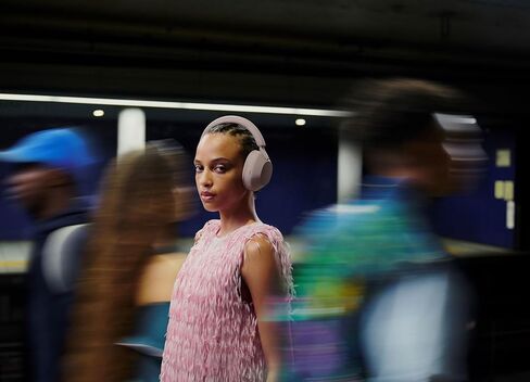 Sony WH-1000XM5 Noise Canceling Wireless Headphones - 30hr Battery Life - Over-Ear Style - Optimized for Alexa and Google Assistant - Built-in mic for Calls - Smoky Pink in Saudi Arabia