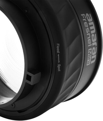 Amaran Mini Fresnel، عدسة Bowens Mount Fresnel المدمجة للغاية لـ amaran Ray 60c و120c، شعاع قابل للتعديل 15°–30°، تعزيز الإخراج 6×، يتضمن أبواب الحظيرة الصغيرة ذات 4 أوراق in Saudi Arabia
