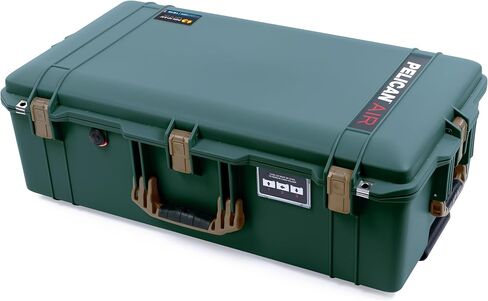 حقيبة Trekking Green Pelican 1615 Air مع مقابض ومزالج لأوساخ الصحراء الداكنة. تأتي فارغة ومع عجلات. in Kuwait