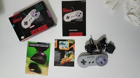 وحدة تحكم سوبر نينتندو SNES أصلية قابلة للتحصيل، لوحة ألعاب SNS-005 in Kuwait