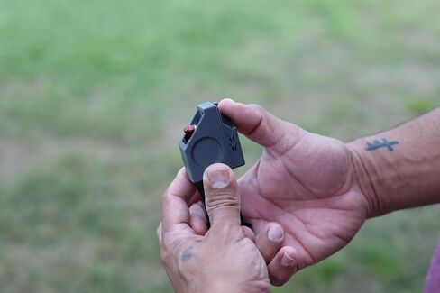 محمل سرعة المجلة لـ Smith & Wesson M&P Bodyguard 2.0 (مكدس واحد) - متعدد المدارات - لدن بالحرارة in Saudi Arabia