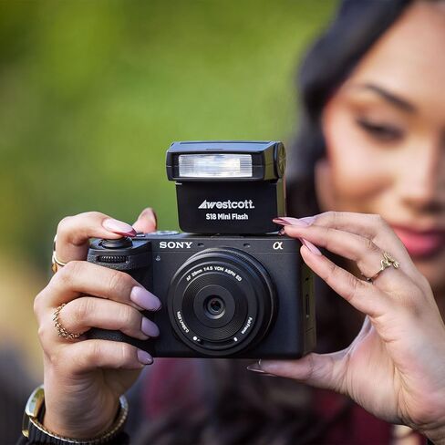 Westcott S18 Mini Camera Flash Speedlite - متوافق مع جميع ماركات وموديلات الكاميرا عبر Hot Shoe Flash in Saudi Arabia