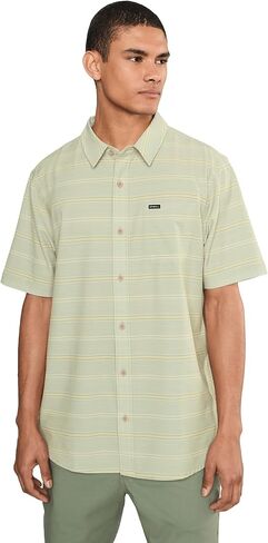 O'NEILL Men's UPF Slub Relaxed Short Sleeve Woven Shirt in Saudi Arabia
