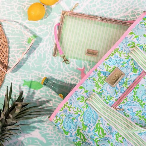Lilly Pulitzer Beach and Picnic Cooler, Insulated Bag with Adjustable Shoulder Strap and Zipper, Large Soft Cooler for Groceries or Travel (Throw Me a Line) in Saudi Arabia