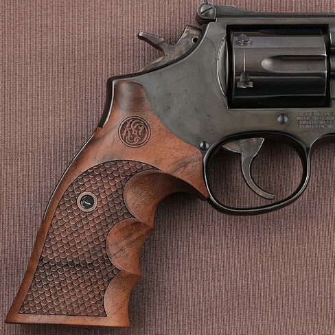 العلامة التجارية KSD Smith Wesson K/L - إطار مربع بمقبض الجوز المتوافق in Kuwait