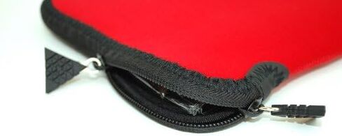 Red Neoprene Zipper Sleeve Bag Case for Creative ZiiO 8/16 GB 10-Inch Android 2.1 Wireless Entertainment Tablet in Kuwait
