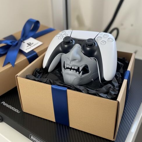 Skull Controller Holder Stand for PS5 Xbox – 3D Printed Gaming Controller Stand, Desk Organizer, Gamer Decor in Saudi Arabia