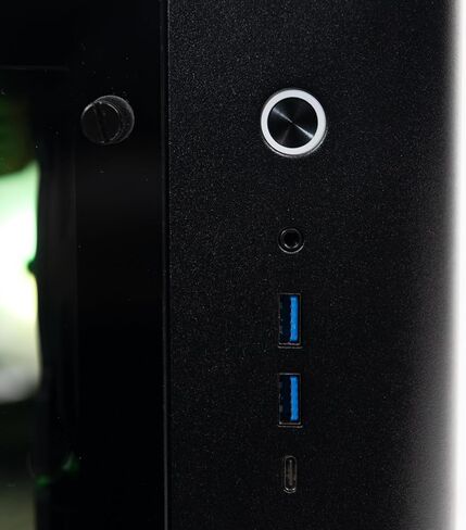 سلسلة XIDAX X-6 AMD Ryzen 7 9800X3D 4.7 جيجا هرتز (الحد الأقصى 5.2 جيجا هرتز) | ايه ام دي راديون RX 9070XT 16 جيجا | 2 تيرابايت NvMe M.2 SSD | ذاكرة وصول عشوائي سعة 32 جيجابايت (2 × 16 جيجابايت) | نافذة أصلية 11 هوم | كمبيوتر Onami للألعاب - تم تجميعه وصي in Kuwait