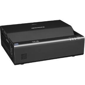 جهاز عرض ليزر لاسلكي قصير المدى للغاية من باناسونيك PT-CMZ50 WUXGA 3LCD - أسود in Kuwait