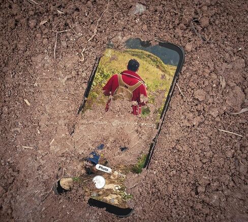 KYOCERA DuraSport 5G C6931 Carrier هاتف ذكي متين غير مقفل، أسود، شاشة 6.1 بوصة، كاميرا 48 ميجابكسل، مقاوم للماء، مقاوم للغبار، مقاوم للسقوط in Kuwait