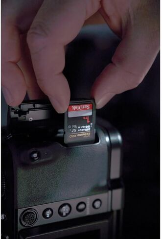 SANDISK 1TB Extreme PRO SDXC Class 10 / U3 Flash Memory Card in Saudi Arabia