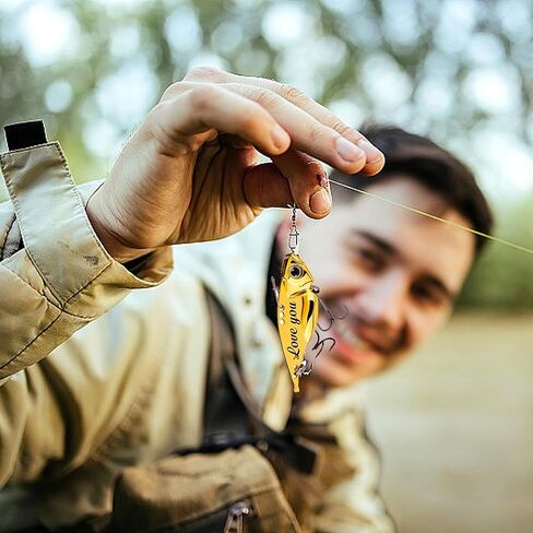 Personalized Birthday Gifts for Men, Customized Funny Engraved Fishing Lures Kit with Gifts Box, Freshwater Saltwater Fishing Hooks Fishing Gifts for Husband, Father, Grandpa in Saudi Arabia