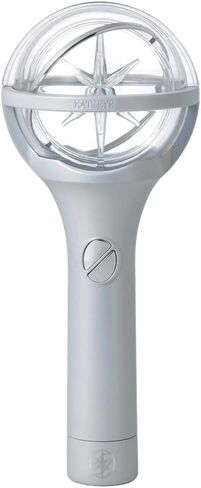 KATSEYE Lightstick الرسمية مع 6 بطاقات صور in Kuwait