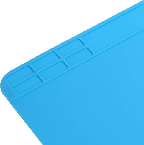 Generic Silicone Repair Mat, Heat Solder Pad for Electronics, Non Slip Back Welding Station Tool, Portable for Phone Computer Circuit Board Repair, 30x20cm in Kuwait