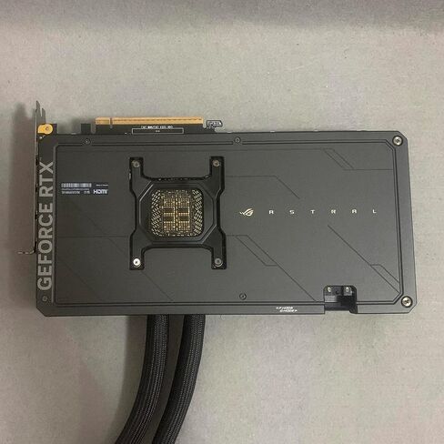 (بدون وحدة معالجة الرسومات) بطاقة رسومات ROG Astral LC GeForce RTX 5090، فقط كديكور أو عرض، أو نموذج قابل للتجميع، أو شكل بطاقة، أو تزيين غرفة الألعاب أو المكتب in Kuwait