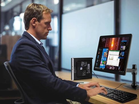 كمبيوتر HP EliteDesk 800 G3 Mini Business Desktop، الجيل السابع Intel Core i7-7700T حتى 3.80 جيجاهرتز، ذاكرة وصول عشوائي 8 جيجابايت، 256 جيجابايت SSD، لوحة مفاتيح وماوس، واي فاي/بلوتوث، دعم 4K، Windows 11 Pro (متجدد) in Kuwait