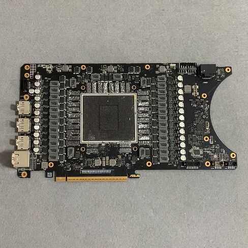 (بدون وحدة معالجة الرسومات) بطاقة رسومات ROG Astral GeForce RTX 5090، بيضاء، فقط كديكور أو عرض، نموذج قابل للتجميع، شكل بطاقة، تزيين غرفة الألعاب أو المكتب in Kuwait
