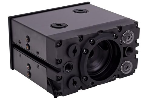 Alphacool Eisfach - خزان Laing D5 فردي - ثنائي 5,25 Bay Station (15247) in Kuwait