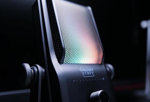 Cherry XTRFY NGALE R، ميكروفون USB ممتاز للتسجيلات والبث، التوصيل والتشغيل عبر اتصال USB، كتم الصوت، RGB & Gain، مرشح منخفض القطع للألعاب، أسود (متجدد) in Kuwait