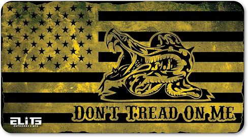 MFG New Gadsden Don't Tread ON ME USA Flag Grunge Yellow Gun Cleaning Mat 12 بوصة × 22 بوصة. صنع في الولايات المتحدة الأمريكية. تتضمن فتاحة زجاجات المحفظة مجانًا. in Kuwait