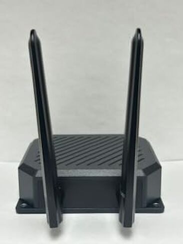 Ericsson Cradlepoint S450 Small 4G LTE Router for Zero Trust IoT connectivity with 5 Year Net Cloud Essentals, AC Power Supply and Antennas. Semi-ruggedized, Cloud-Managed Router, Ethernet in Kuwait