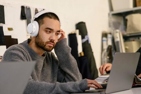 AKG N9 Hybrid - سماعات الرأس اللاسلكية المانعة للضوضاء (متجددة) in Kuwait