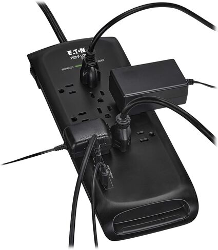 قطاع الطاقة الواقي من سلسلة Eaton Tripp Lite مع سلك تمديد مضفر بقابس مسطح + منفذي شحن USB، 4200 جول، كابل 8 أقدام، الشركة المصنعة (TLP118DBUC) in Kuwait