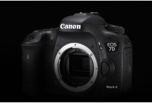 كاميرا Canon EOS 7D Mark II DSLR (الطراز الدولي) (9128B002) مع حقيبة، وبطارية إضافية، وإضاءة LED، وميكروفون، ومرشحات، وحزمة أكثر تقدمًا in Kuwait