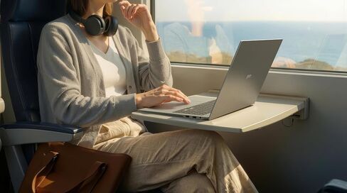 كمبيوتر محمول LG gram Pro مقاس 16 بوصة رفيع وخفيف الوزن ومزدوج AI، نظام التشغيل Windows 11 Home، Copilot+ PC، Intel Core Ultra X7 358H، ذاكرة الوصول العشوائي 32 جيجابايت، 1 تيرابايت SSD، شاشة OLED، فضي Aerominum in Kuwait
