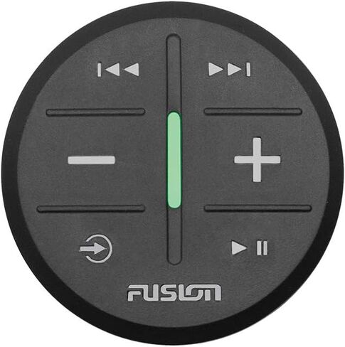 نظام الترفيه البحري Fusion MS-RA210 مع جهاز تحكم لاسلكي أسود ARX70B وموالف SVX300v1 Sirius XM in Kuwait