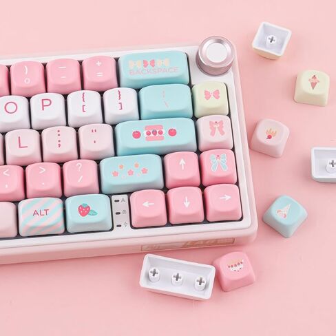 PBT Keycaps 132 Keys MOA Keycaps، مجموعة أغطية مفاتيح لطيفة بالفراولة الكريمية صبغ التسامي مخصصة للوحة المفاتيح الميكانيكية Cherry Gateron MX Swithes in Kuwait