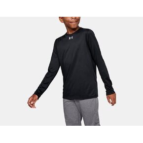 تي شيرت بأكمام طويلة للأولاد من Under Armour بأكمام قصيرة in Kuwait