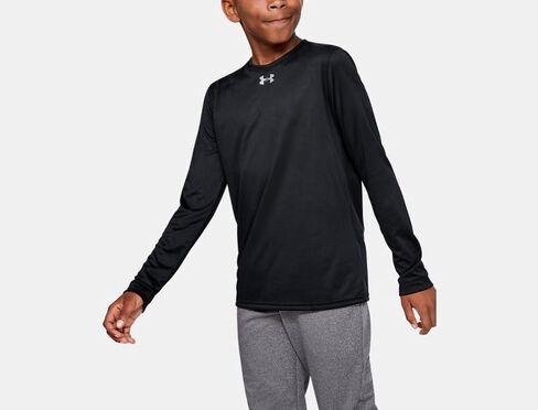 تي شيرت بأكمام طويلة للأولاد من Under Armour بأكمام قصيرة in Kuwait