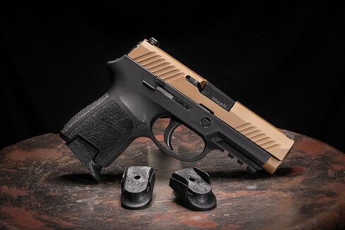 Pachmayr 03889 موسع القبضة، Sig Sauer P320 Sub-Compact (أسود) in Kuwait