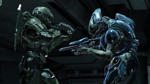 Halo 4: Game of the Year Edition – Xbox 360 (Renewed) in Kuwait