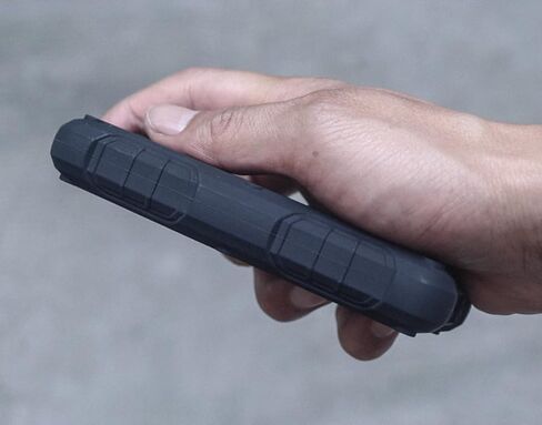 حافظة ممتصة للصدمات من السيليكون شديدة التحمل من FATBEAR لجهاز Western Digital WD_Black P50 SSD 500G/1TB/2TB/4TB، غطاء واقٍ متين ومضاد للانزلاق (أسود) in Kuwait