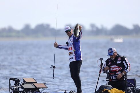 قضبان الصب Duckett Fishing Jacob Wheeler Signature 2.0، وقضبان الغزل والكرنك، مصممة من Pro Angler، خفيفة الوزن للغاية ومتوازنة، بطانيات متعددة المعامل تعمل باللمس in Kuwait