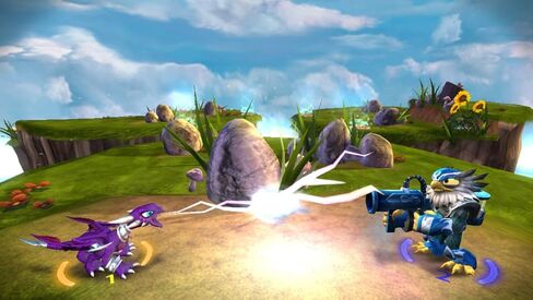 Skylanders Giants Starter Pack - Nintendo Wii (Renewed) in Kuwait