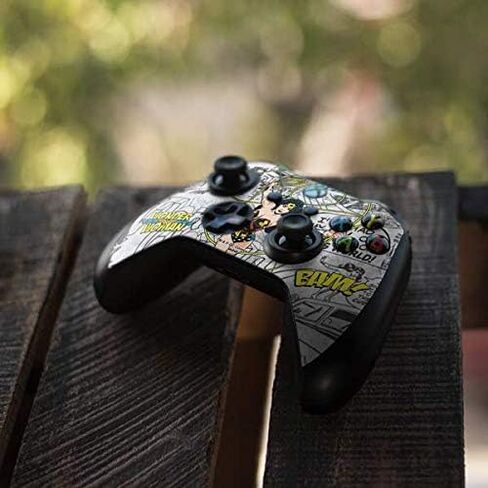 ملصق Skinit المخصص للألعاب متوافق مع وحدة تحكم Xbox One S - تصميم مرخص رسميًا من Warner Bros Wonder Woman Comic in Kuwait