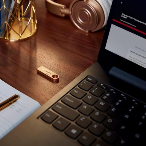 محرك أقراص فلاش Kingston DataTraveler SE9 G3 USB 3.2 Gen 1 مع سرعة قراءة 220 ميجابايت في الثانية (5 عبوات) مع مجموعة حلقات مفاتيح من الفولاذ المقاوم للصدأ (6 قطع) in Kuwait