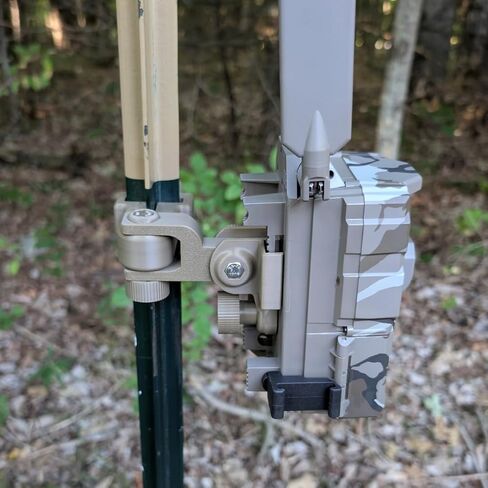 حامل كاميرا ADK Edge APEX T-Post Trail متوافق مع Tactacam Reveal 2.0/3.0 / X/Ultra - تصميم مخصص، بدون أدوات، إمالة، قابل للتعديل، متعدد الاستخدامات، متين، دعامة تثبيت لكاميرا Trail in Kuwait