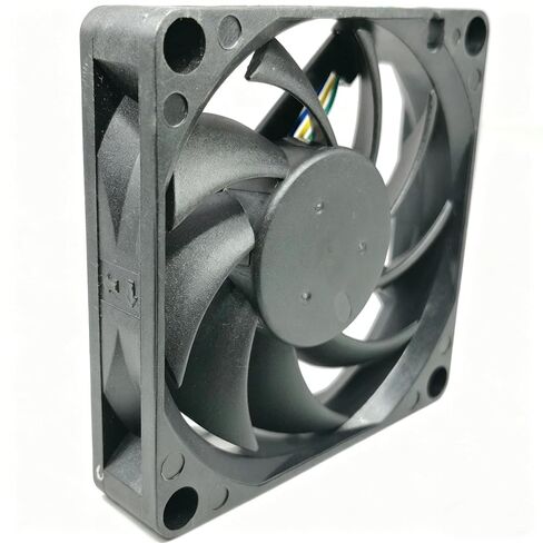 DE07015T12U 70x70x15mm DC 12V 8.4W 0.7A 7015 7cm 4-Wire high Airflow case Fan in Kuwait