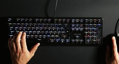 لوحة مفاتيح ميكانيكية Cherry MX RGB مع مفاتيح MX Red Silent Gold-Crosspoint Key للكاتبين والمبرمجين والمبدعين والمبرمجين والعمل في المكتب أو في المنزل G80-3000N RGB (الحجم الكامل)، أسود (متجدد) in Kuwait