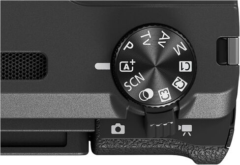 Canon PowerShot V1، كاميرا هجينة، عدسة تكبير بزاوية فائقة الاتساع، فيديو 4K، تسجيل فيديو، بث مباشر، إنشاء محتوى، تصميم مضغوط (متجدد) in Kuwait